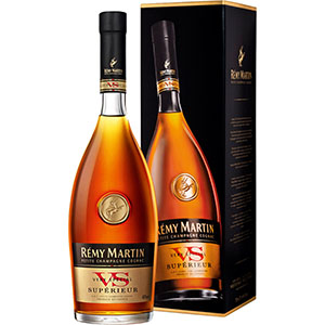 dostavka-konyaka-remy-martin-vs-0.7l.jpg Доставка коньяка REMY MARTIN VS 0.7л